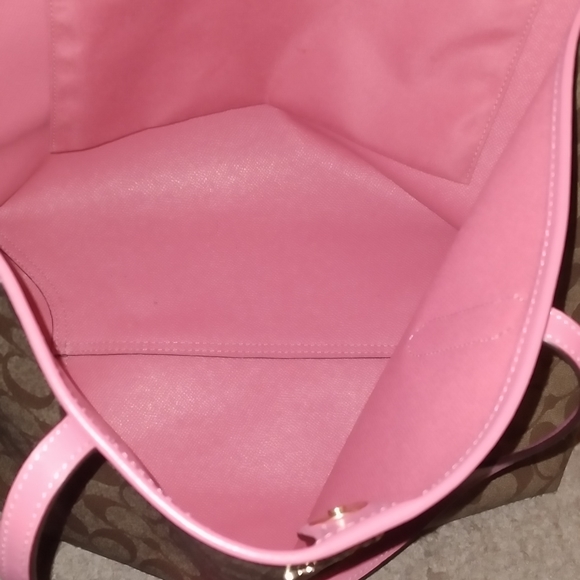 Coach bundle - Picture 3 of 6